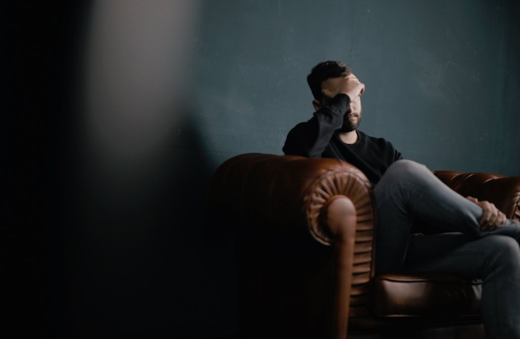 Image illustrates how badly migraine and headaches can impact a persons quality of life. This fives motivation to seek treatment for migraine and headaches.