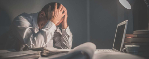 Read more about the article Stress & Chronic Pain in Wellington: How Financial Stress Changes Your Body